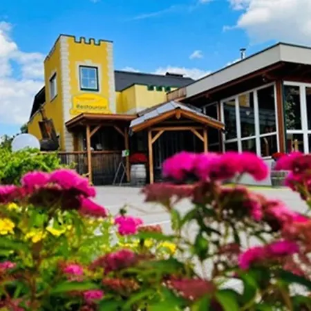 Christina Apartment *